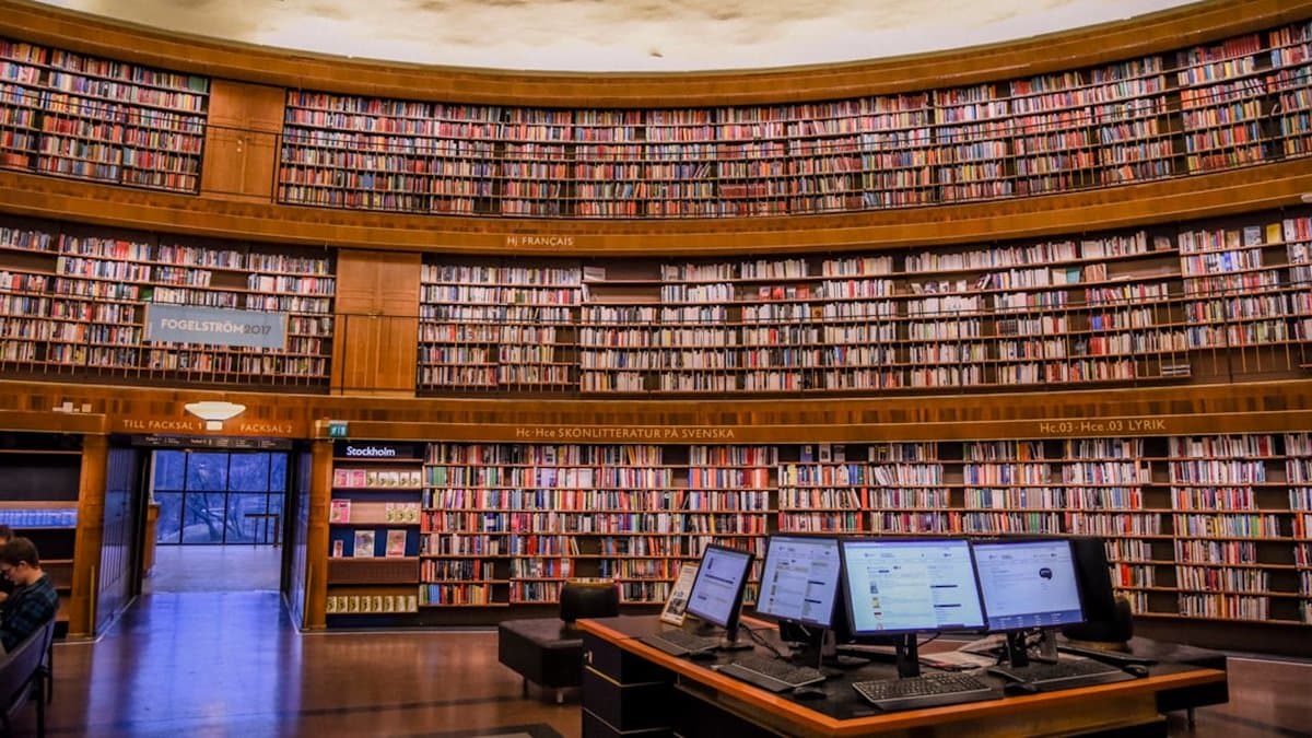 Organized B-roll footage library with labeled clips and metadata tags for efficient short-form video production — Photo by Gunnar Ridderström on Unsplash