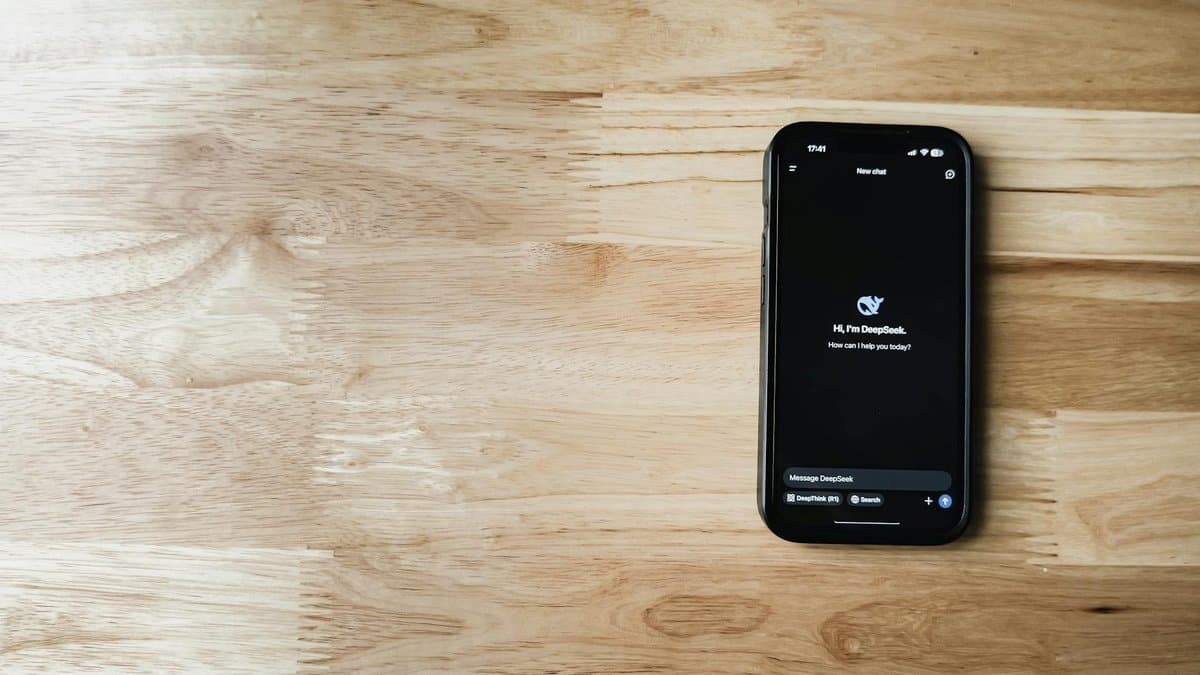 Интерфейс редактора Instagram Reels, показывающий встроенную функцию AI-стикера для субтитров с автоматически сгенерированным текстом, подогнанным под фирменный стиль. — Фото Airam Dato-on на Pexels