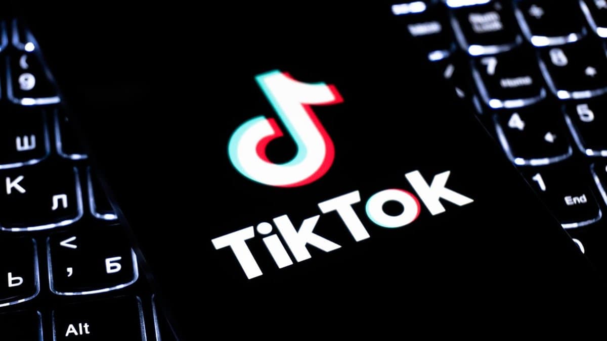 Content creator planning sustainable TikTok strategy with consistent posting schedule and authentic engagement tactics to prevent shadowbans. — Photo by Zulfugar Karimov on Unsplash